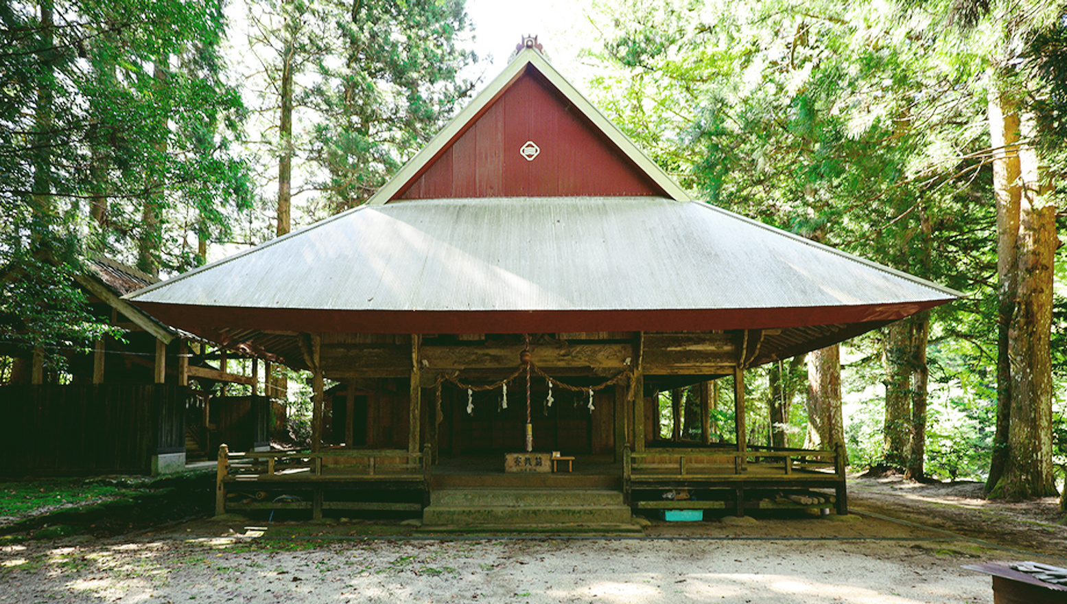 三社神社ビジュアル画像